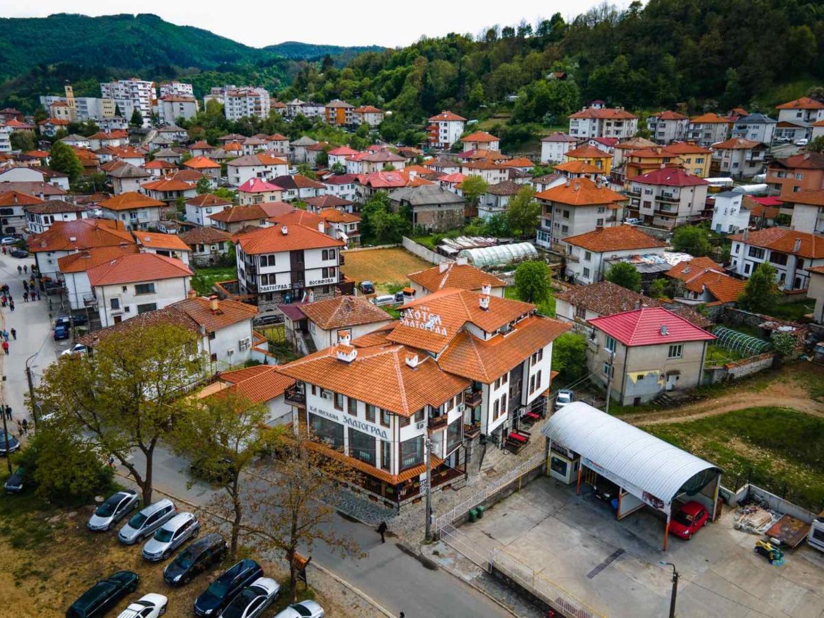 Семеен Хотел Златоград ภายนอก รูปภาพ